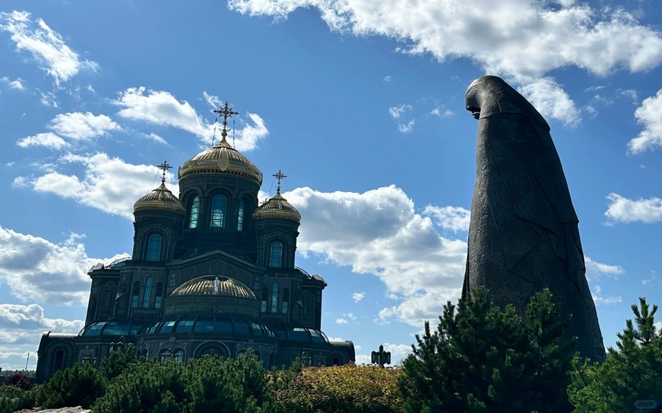 67-nga-con-duong-ki-uc